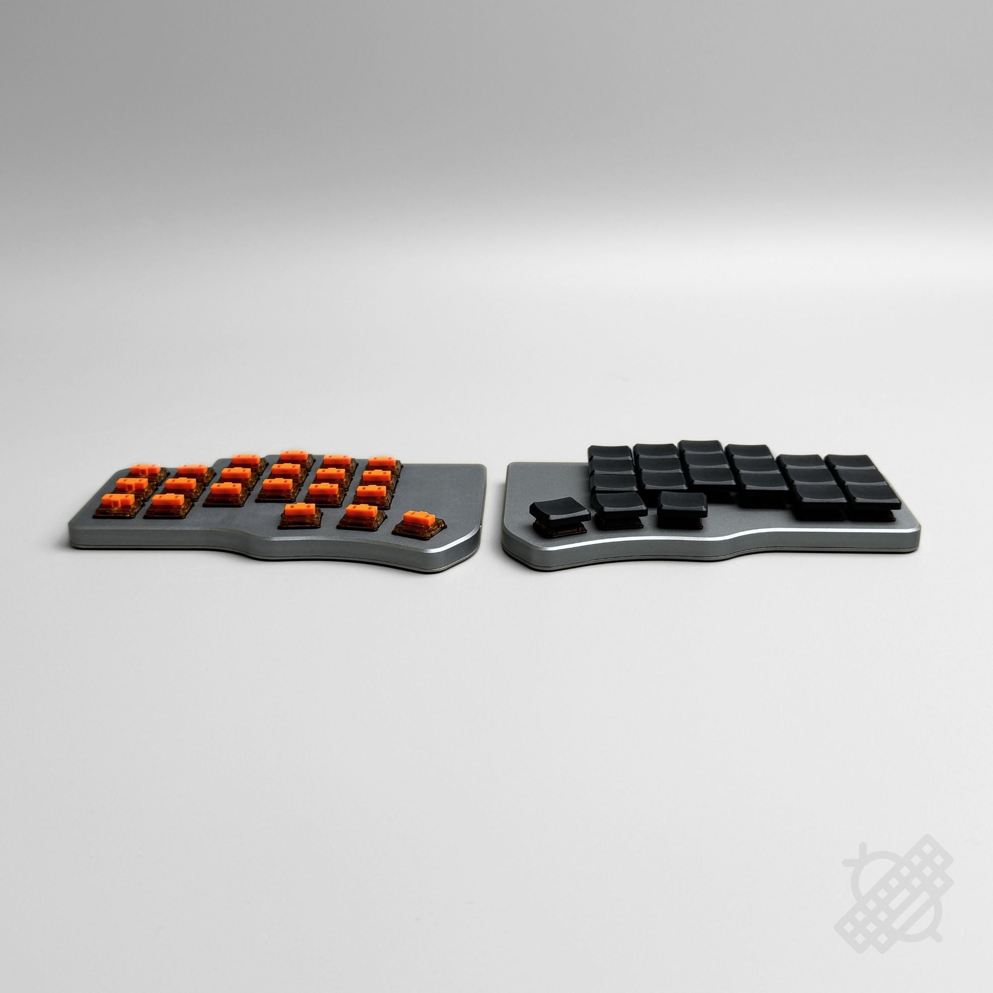 Piantor Pro with Aluminum Case Low Profile Choc Split Keyboard - Thumbnail 3