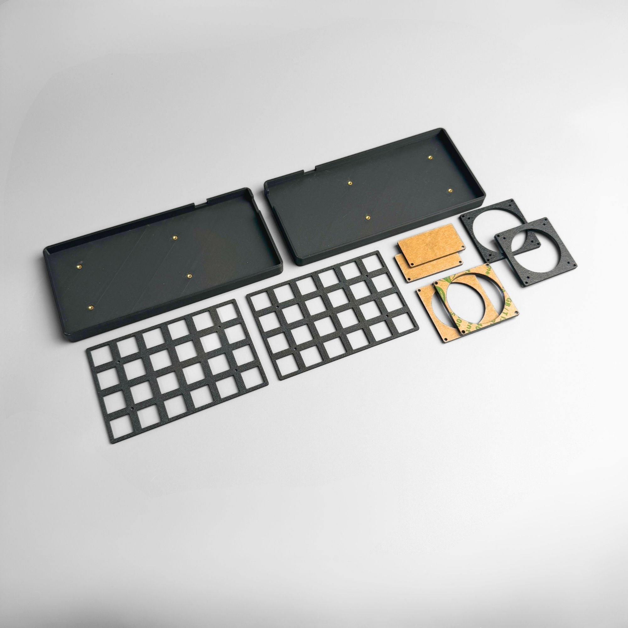 Pre-soldered Blank Split Keyboard with Trackpad & Rotary – beekeeb