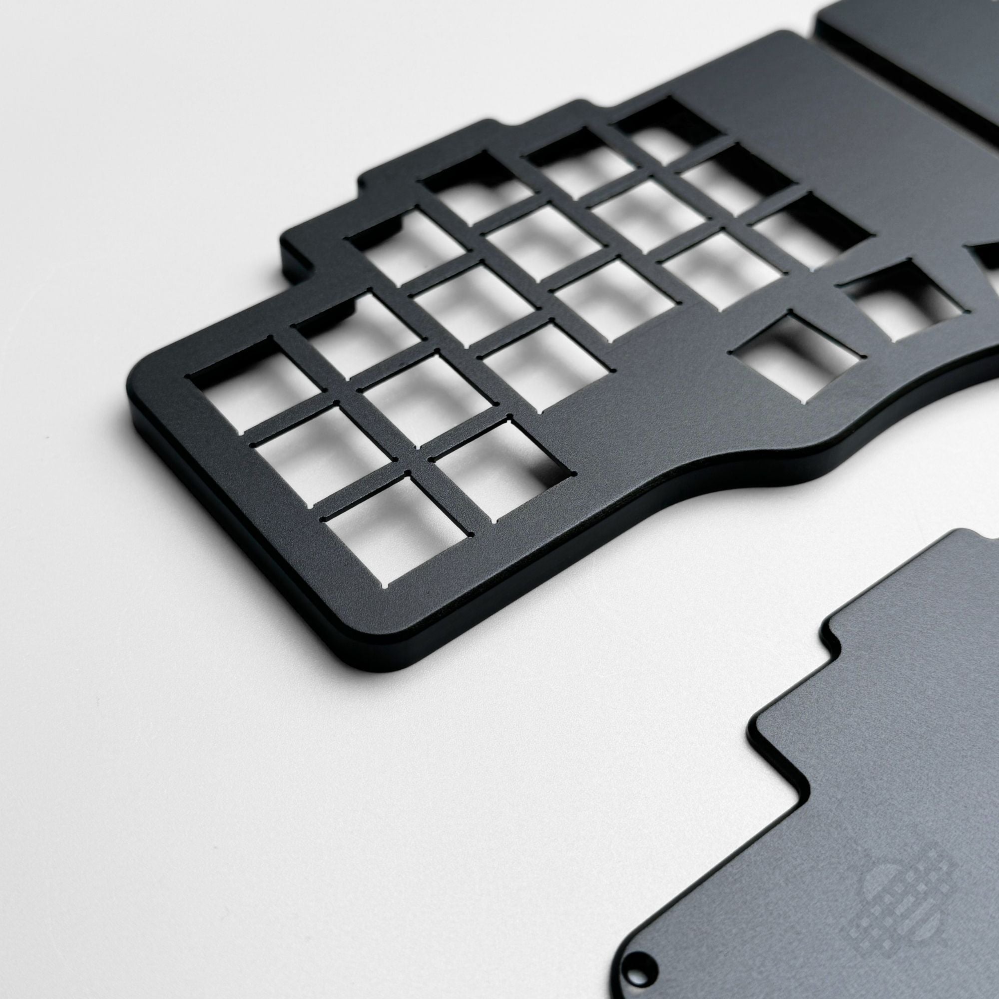 Piantor Pro with Aluminum Case Low Profile Choc Split Keyboard - Thumbnail 4