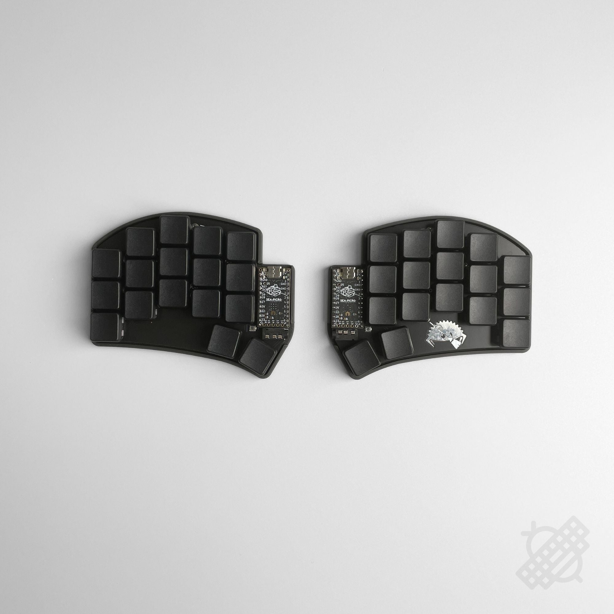 beekeeb Sweep Choc Split Keyboard - Thumbnail 2