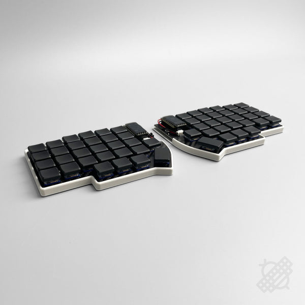 Pre-soldered Wireless Allium58 Choc Low Profile Split Keyboard