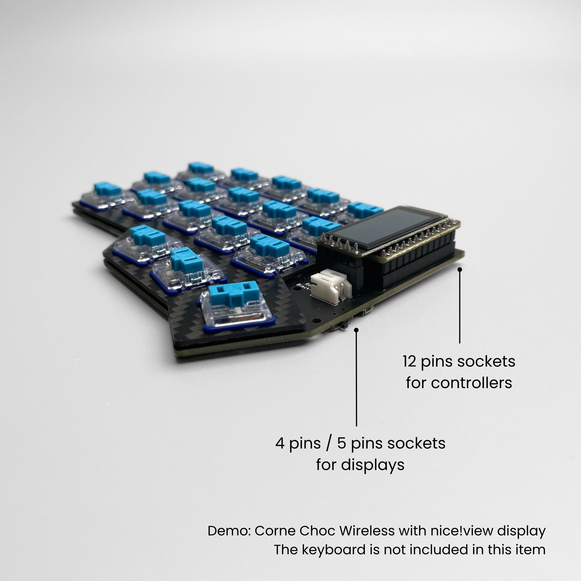 Controller and display sockets for split keyboard can be used with nice!nano, nice!view and RP2040 or pro-micro controller