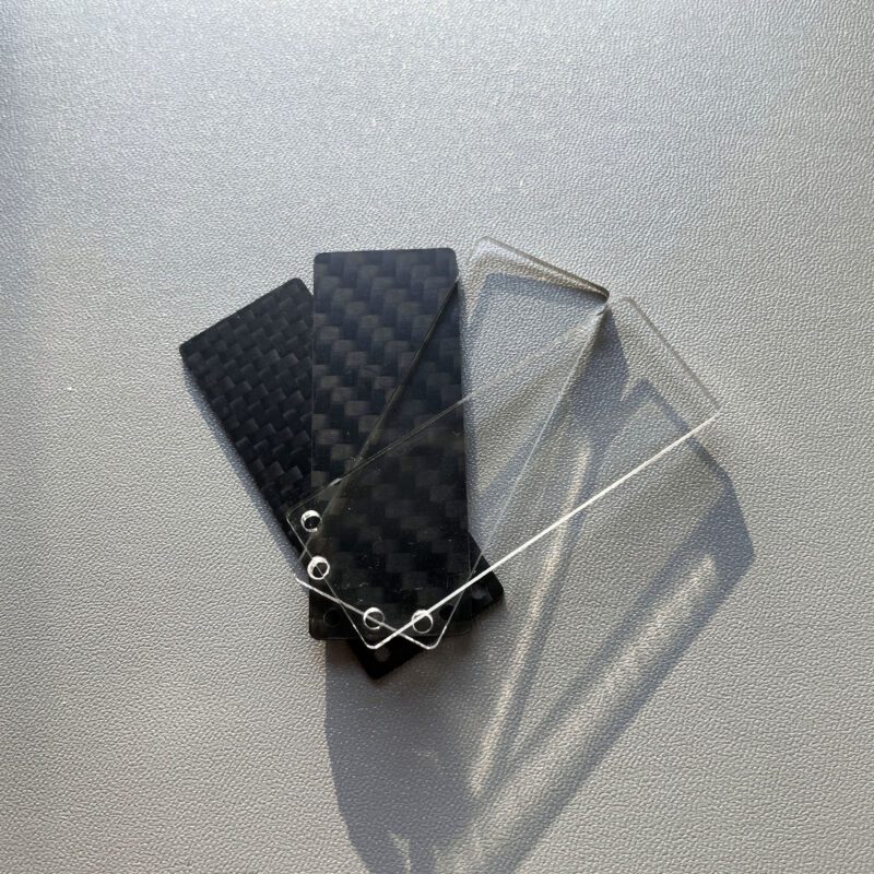 OLED Cover (a pair) for split keyboard - Clear Acrylic / Carbon Fiber
